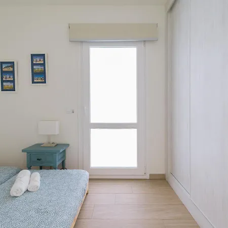 Apartment Homeforguest Modern In Canteras With Parking
