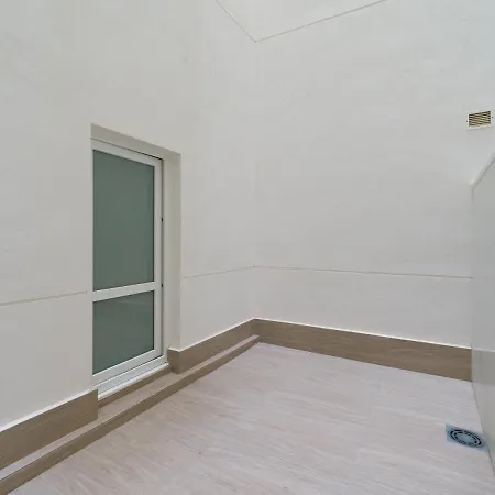 Homeforguest Modern In Canteras With Parking